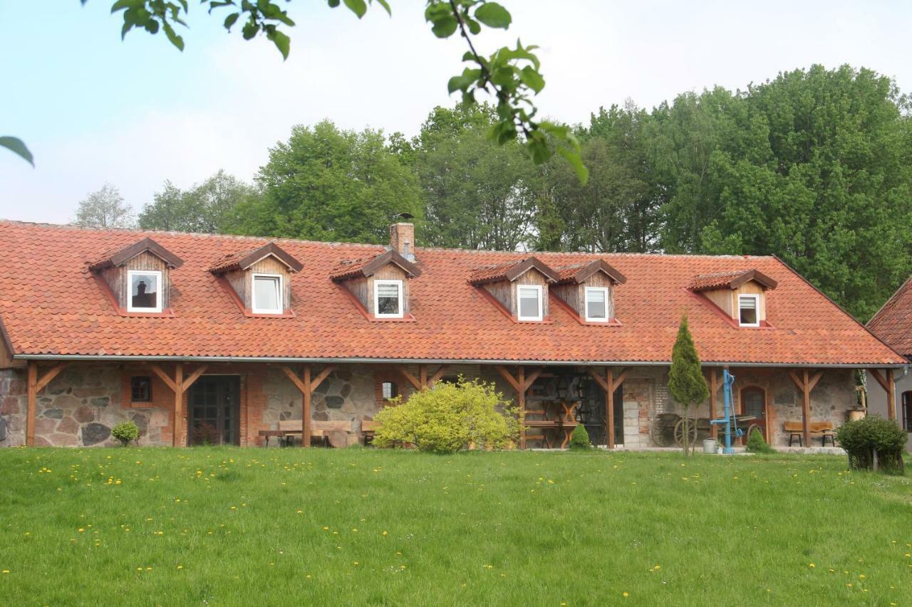 Siedlisko Gizewo Vila Exterior foto