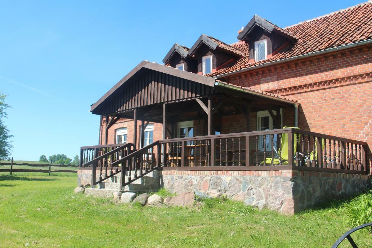 Siedlisko Gizewo Vila Exterior foto